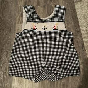 House of Hatten Inc. Size 3 mo Months Smocked Outfit
